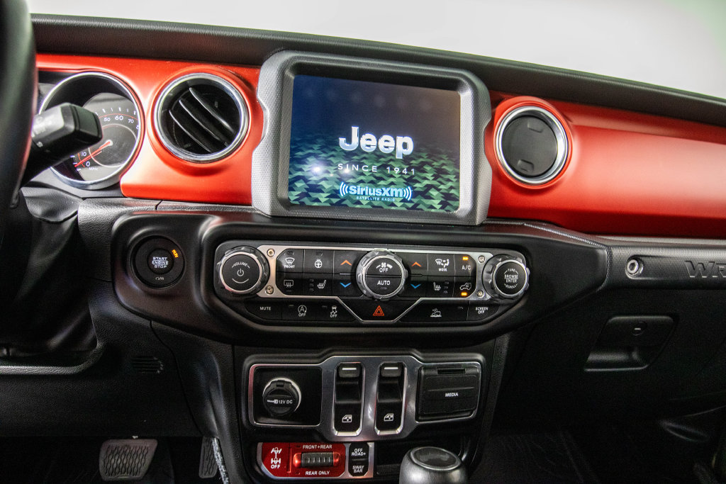 Used 2022 Jeep Wrangler Rubicon AWD/4WD image 24