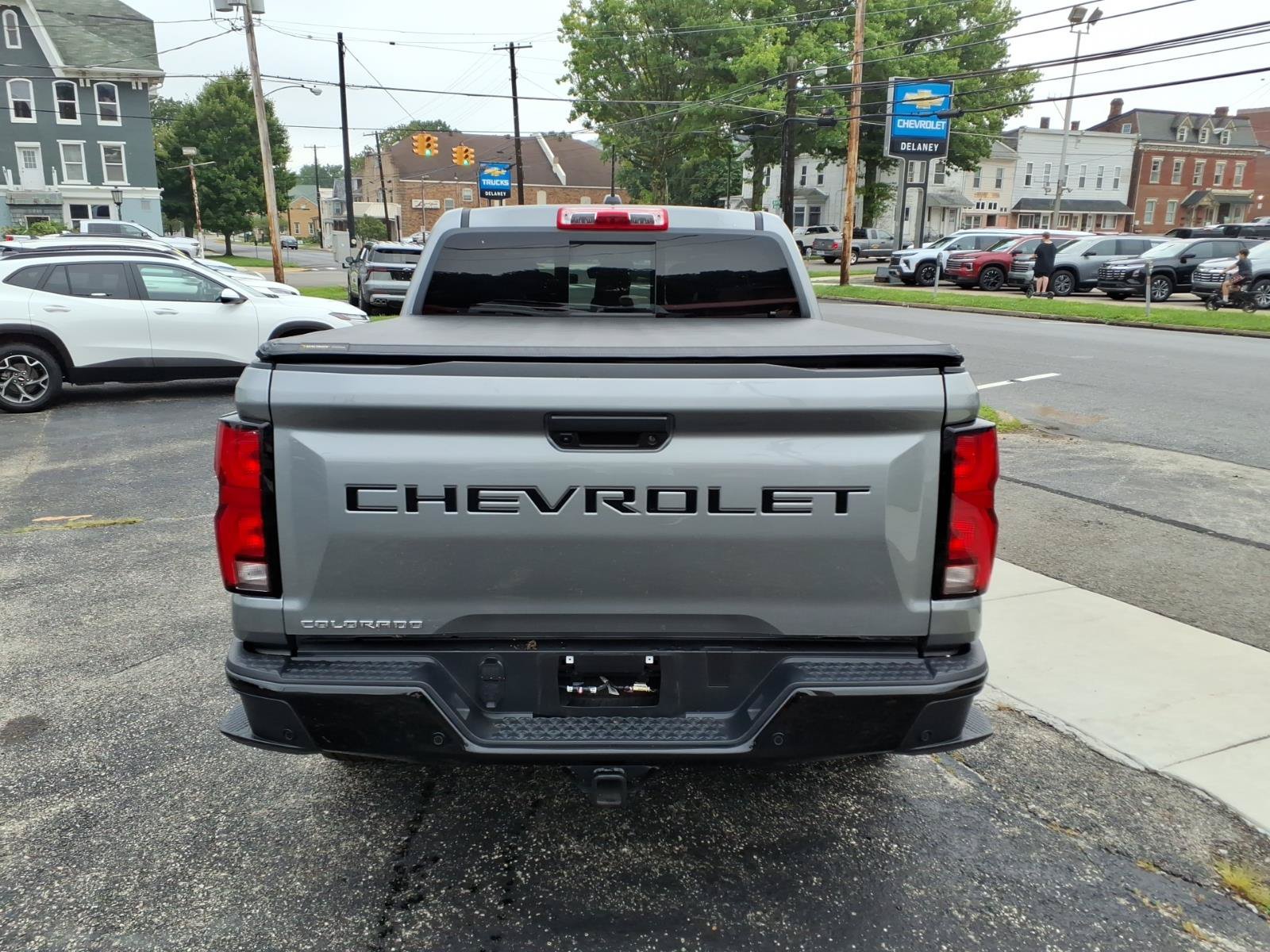 Used 2025 Chevrolet Colorado Z71 AWD/4WD image 5