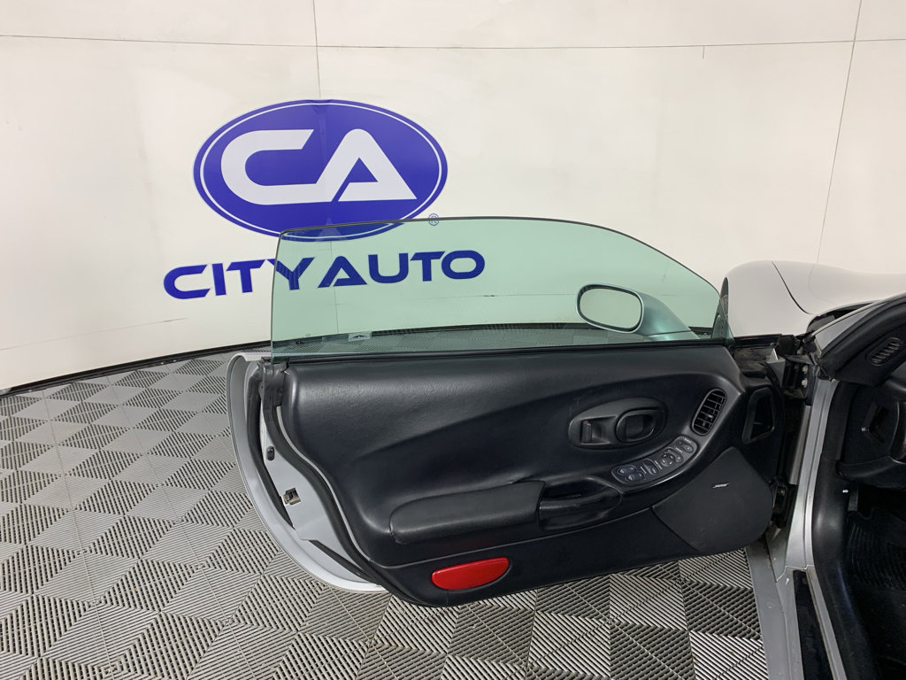 Used 1999 Chevrolet Corvette Convertible w/ Memory Pkg image 14