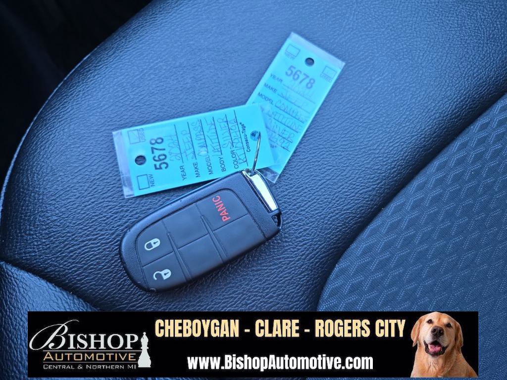 Used 2024 Jeep Compass Latitude image 28