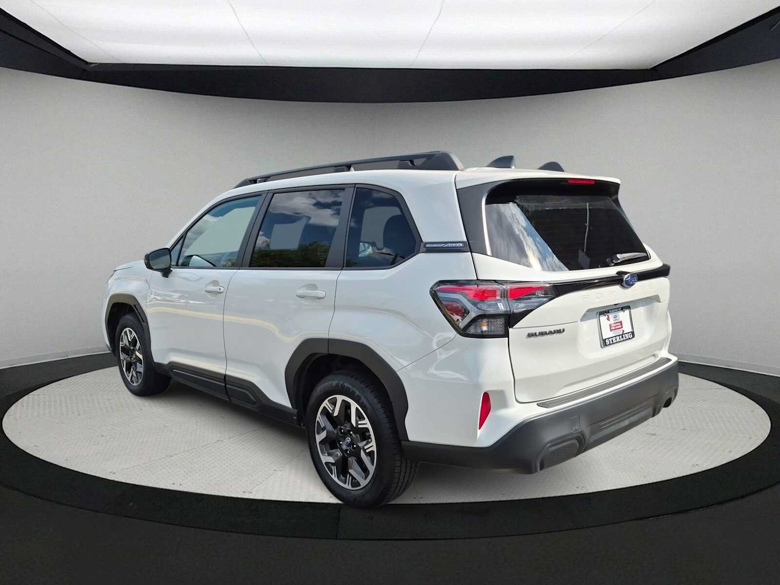 Used 2026 Subaru Forester Premium AWD/4WD image 6