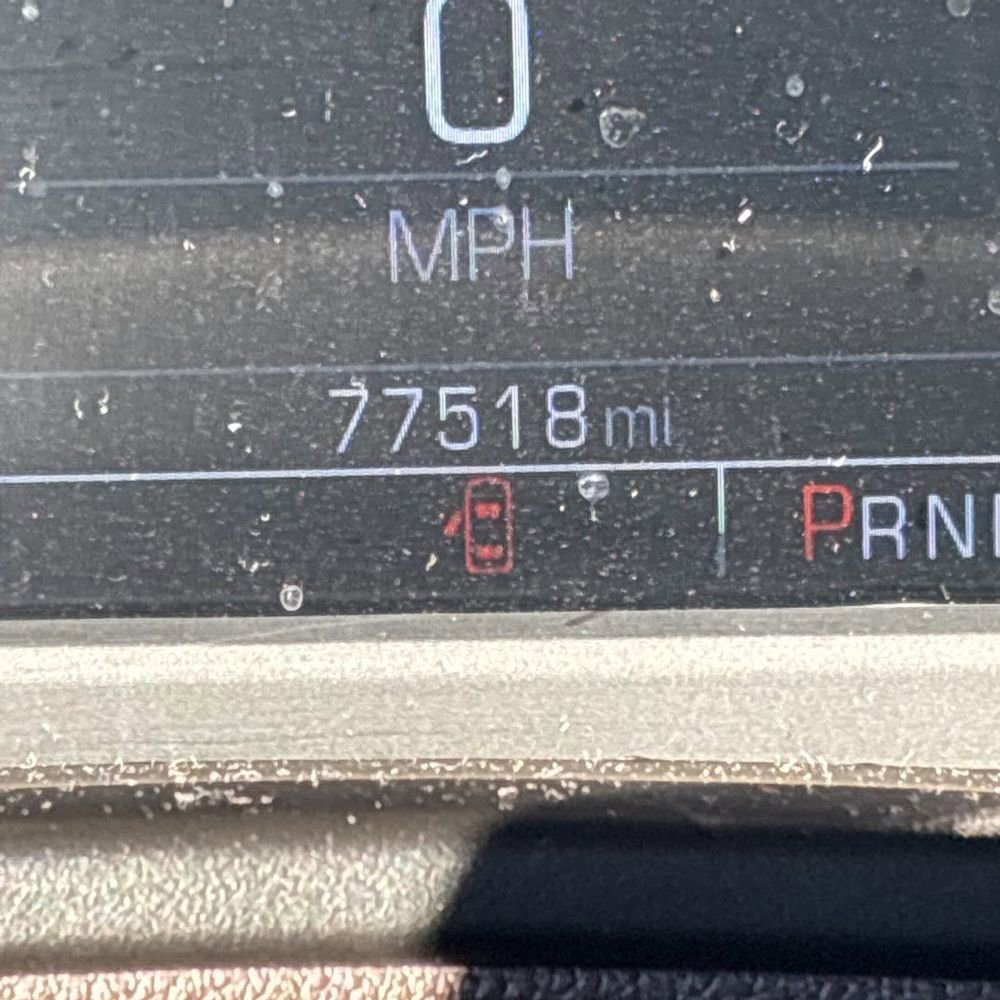 Used 2018 GMC Yukon SLT w/ Open Road Package image 6