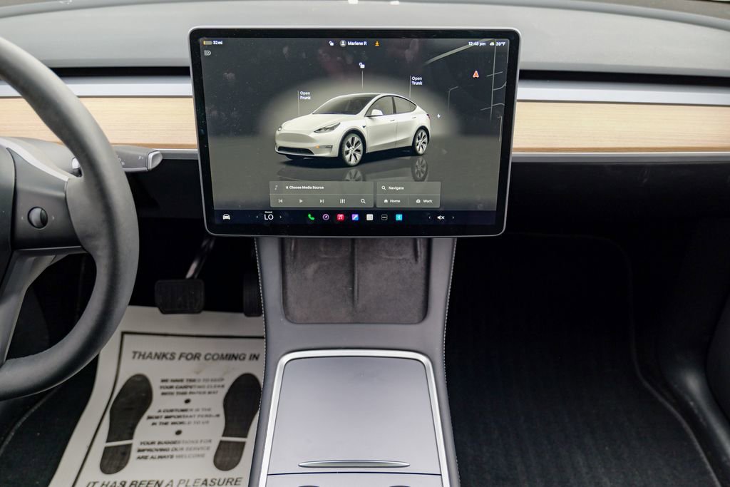 Used 2024 Tesla Model Y Long Range image 44