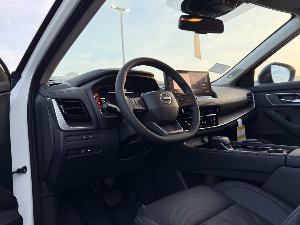 New 2026 Nissan Rogue Platinum w/ Platinum Premium Package AWD/4WD image 10