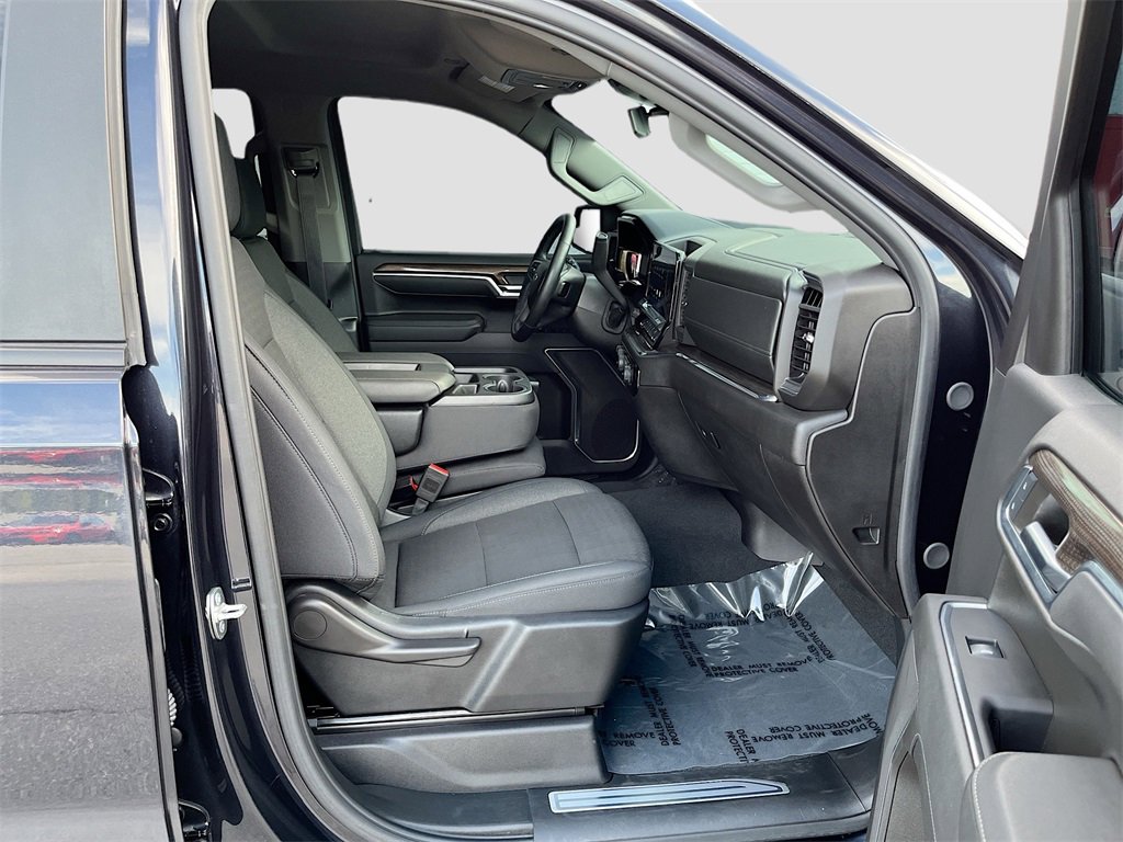 Used 2024 Chevrolet Silverado 1500 RST image 28