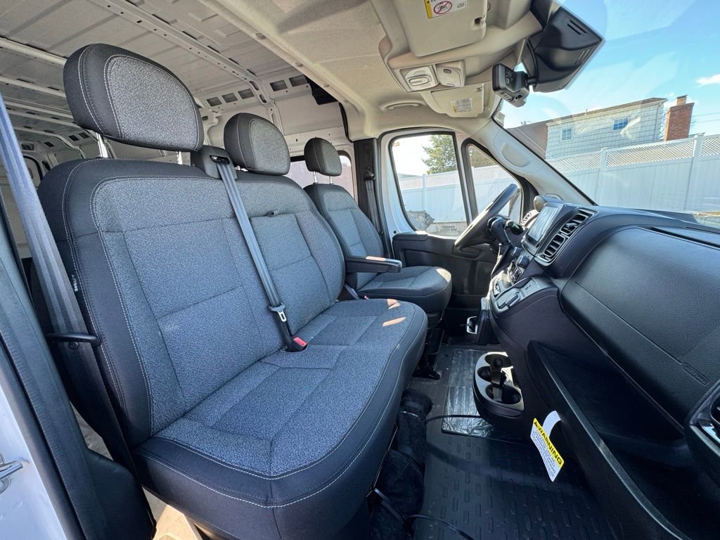 Used 2025 RAM ProMaster 3500 w/ Crew Van Package image 20