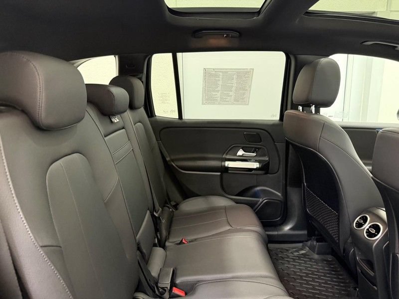 New 2026 Mercedes-Benz GLB 250 4MATIC image 8