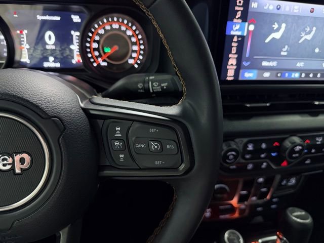 Used 2024 Jeep Gladiator Sport AWD/4WD image 24