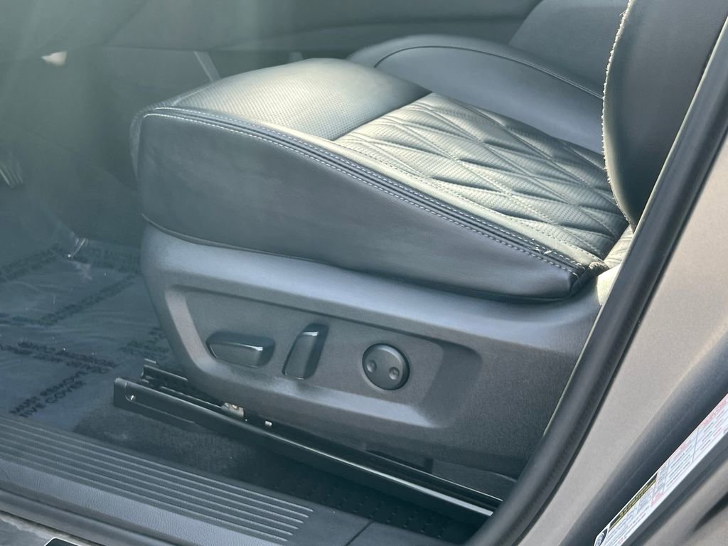 Used 2021 Nissan Rogue Platinum image 23