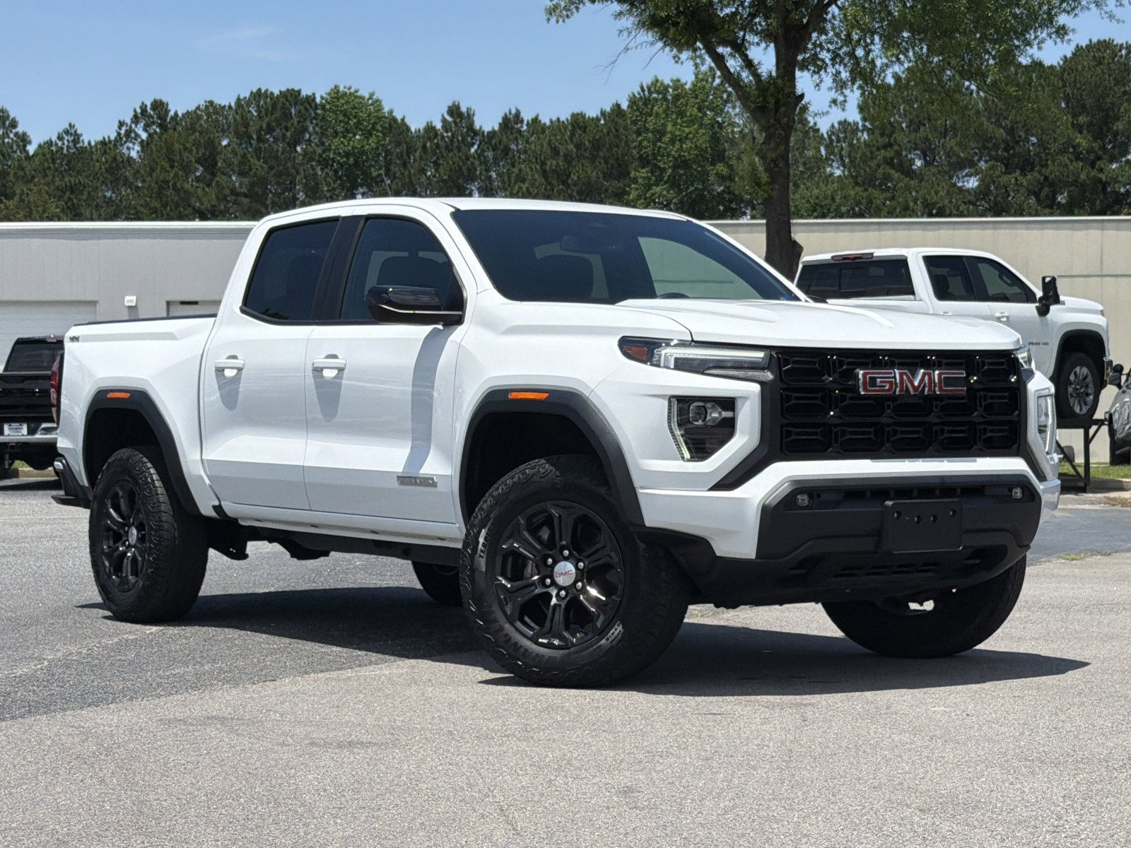 Used 2023 GMC Canyon Elevation w/ Convenience Package AWD/4WD image 2