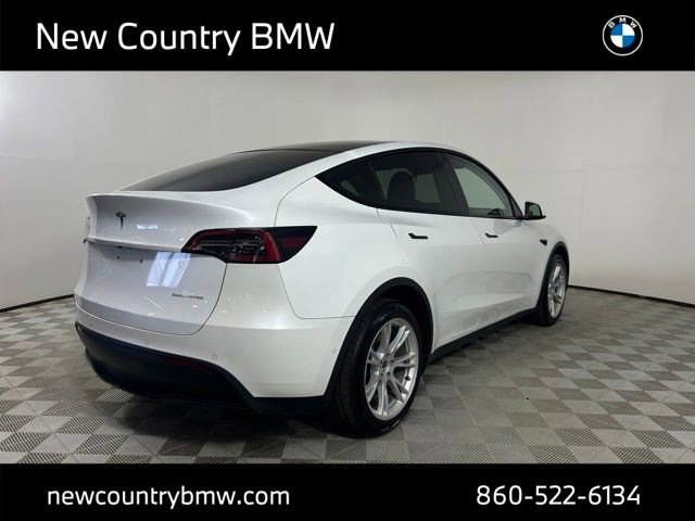 Used 2022 Tesla Model Y Long Range image 7