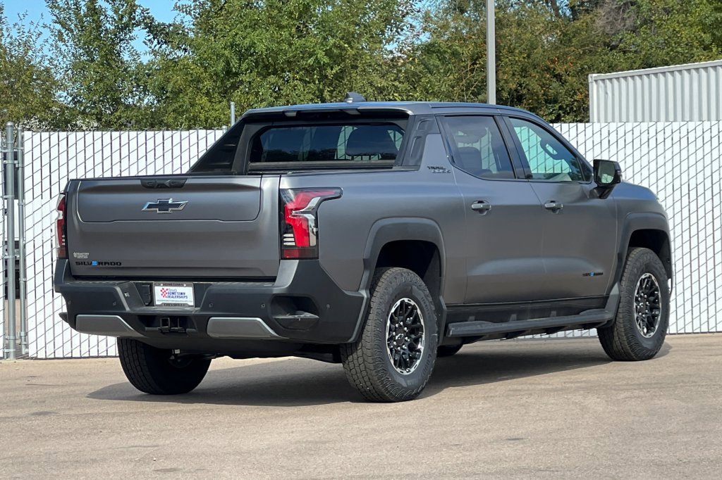 New 2026 Chevrolet Silverado EV Trail Boss image 4