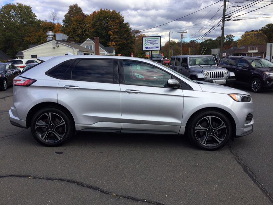 Used 2019 Ford Edge ST w/ Cold Weather Package image 4