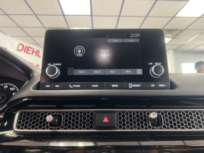 Used 2025 Honda Civic Sport image 28