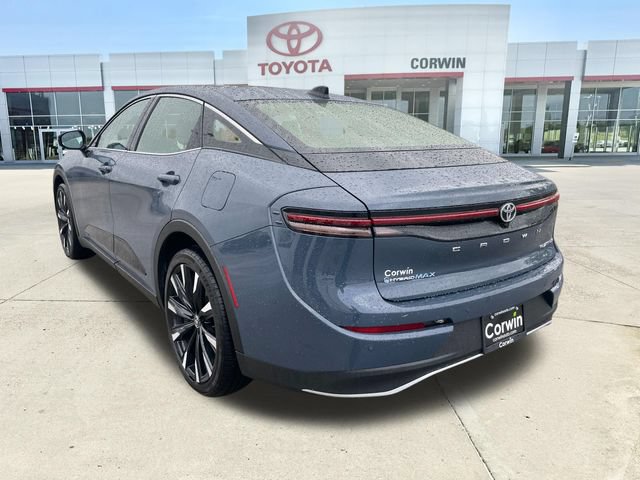 Used 2026 Toyota Crown Platinum AWD/4WD image 3