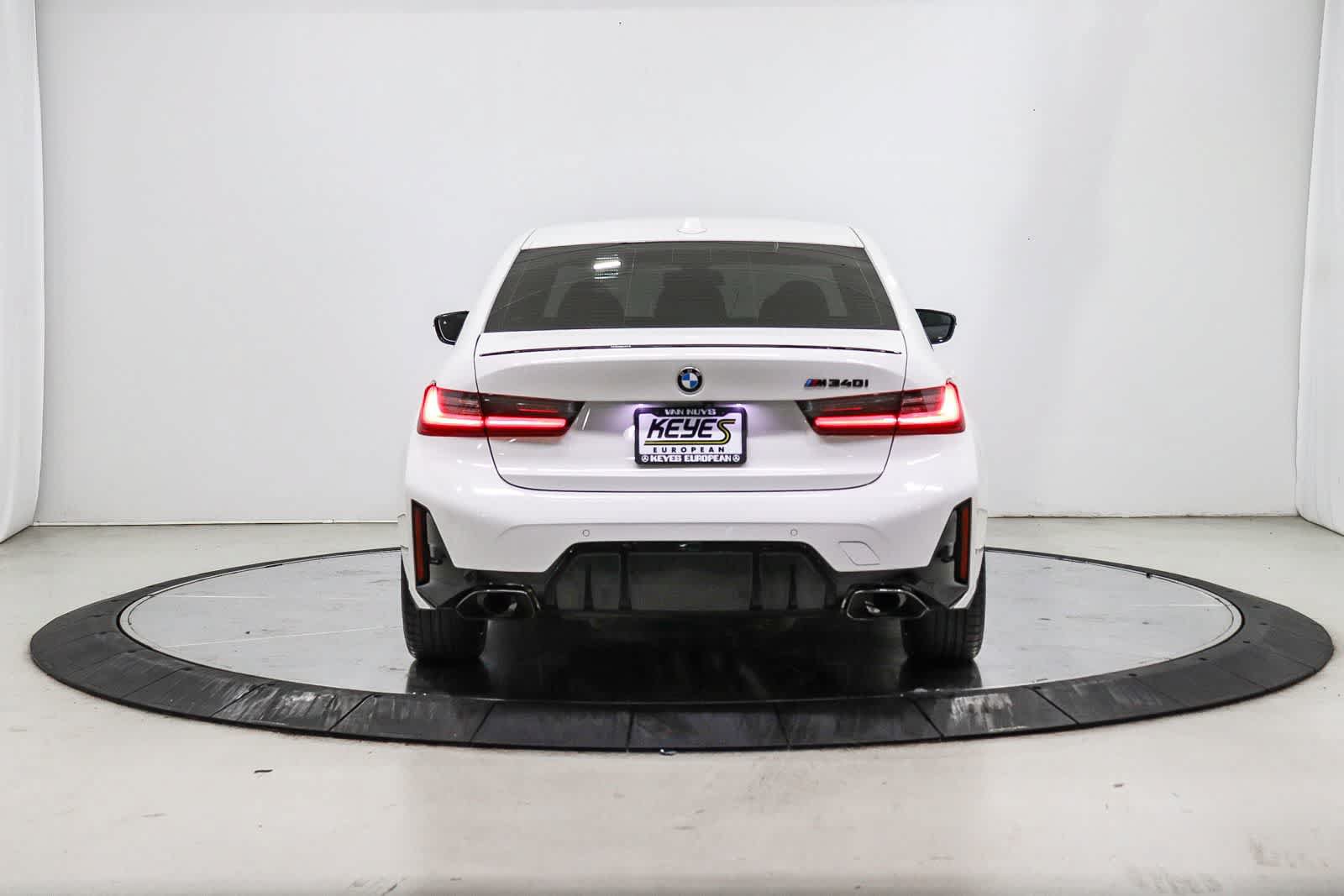 Used 2024 BMW M340i w/ Parking Assistance Package RWD image 3