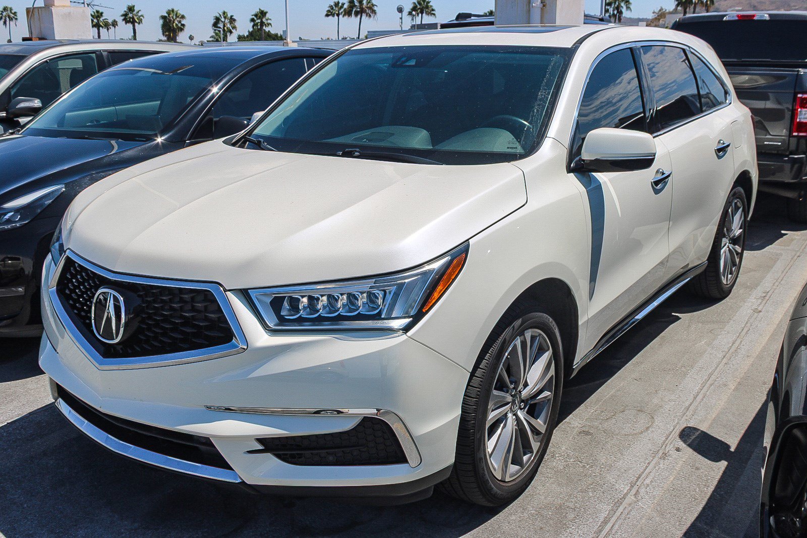Used 2017 Acura MDX w/ Technology Package AWD/4WD image 5
