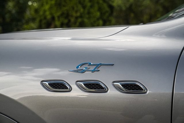Used 2022 Maserati Levante GT AWD/4WD image 19