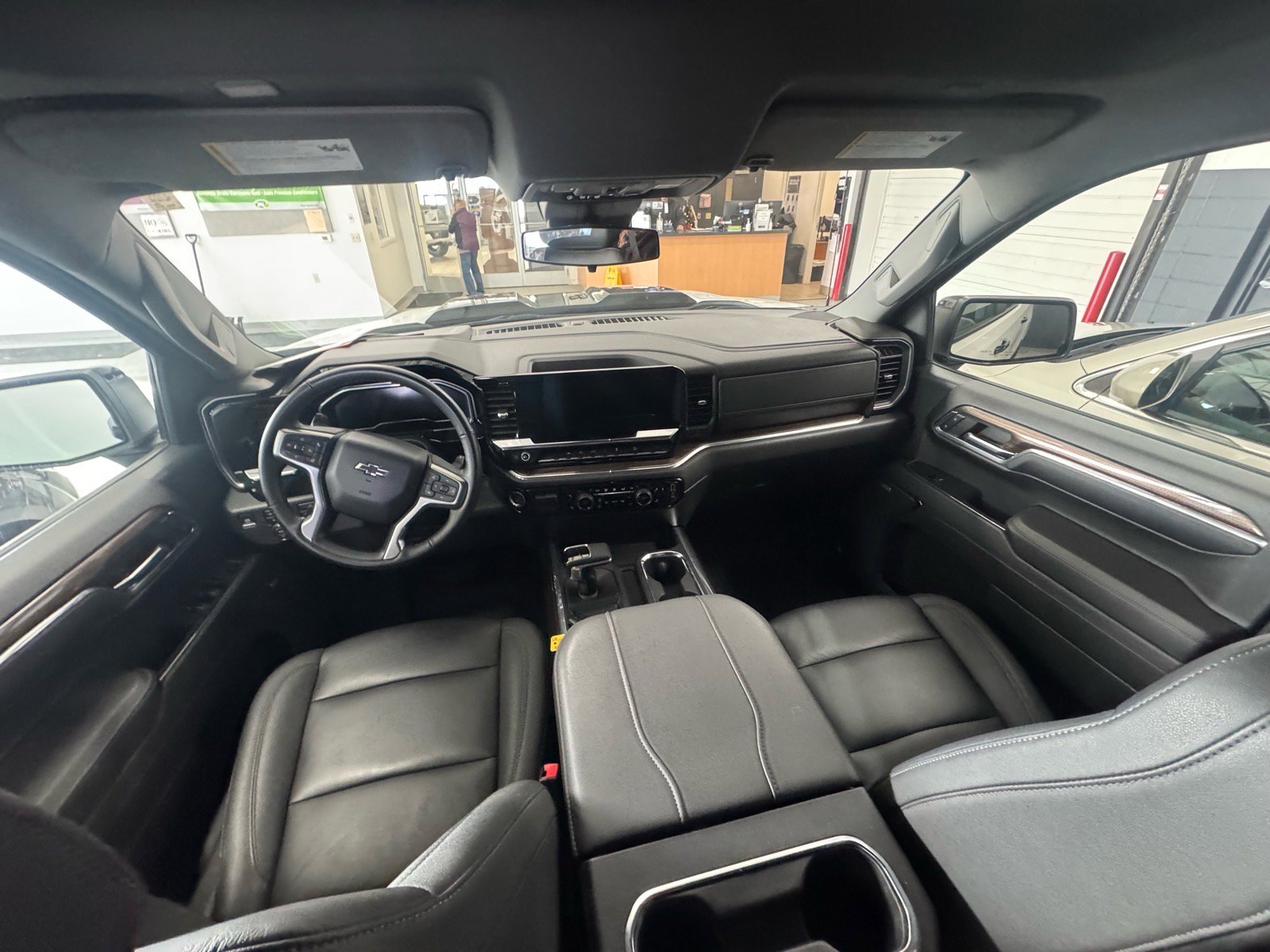 Used 2024 Chevrolet Silverado 1500 LT Trail Boss w/ Convenience Package II image 12