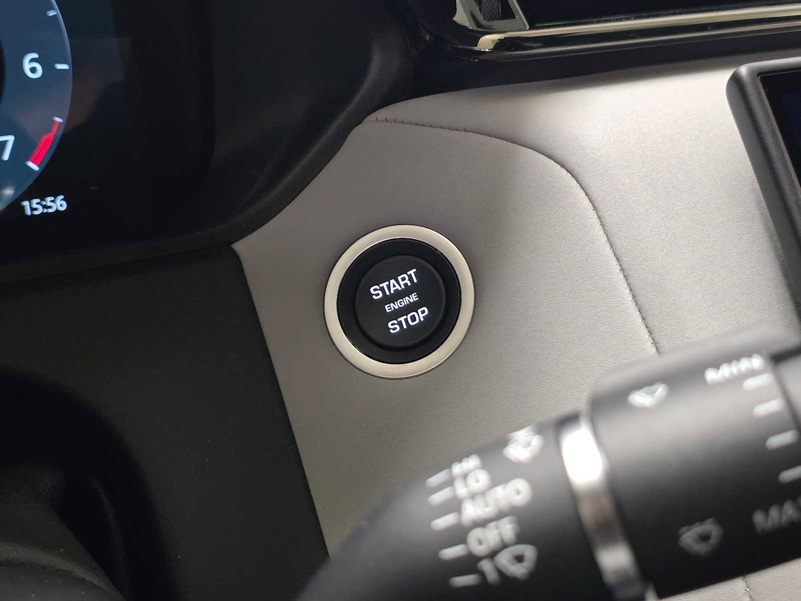 New 2026 Land Rover Range Rover Velar Dynamic SE image 24