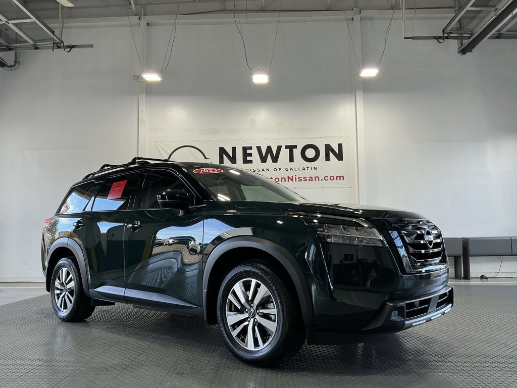 Used 2023 Nissan Pathfinder SL w/ Lighting Package (N92) image 45