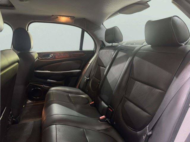 Used 2008 Jaguar XJ8 RWD image 29
