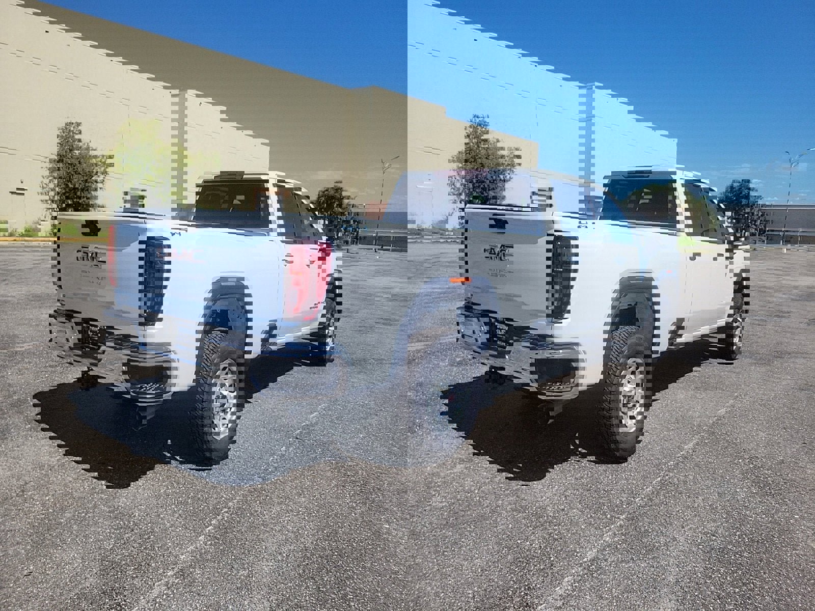 New 2026 GMC Sierra 3500 Pro w/ 1SA Pro Safety Plus Package image 5