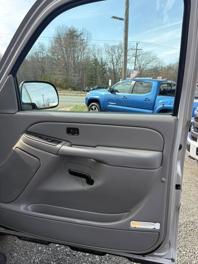 Used 2006 Chevrolet Avalanche LS image 23
