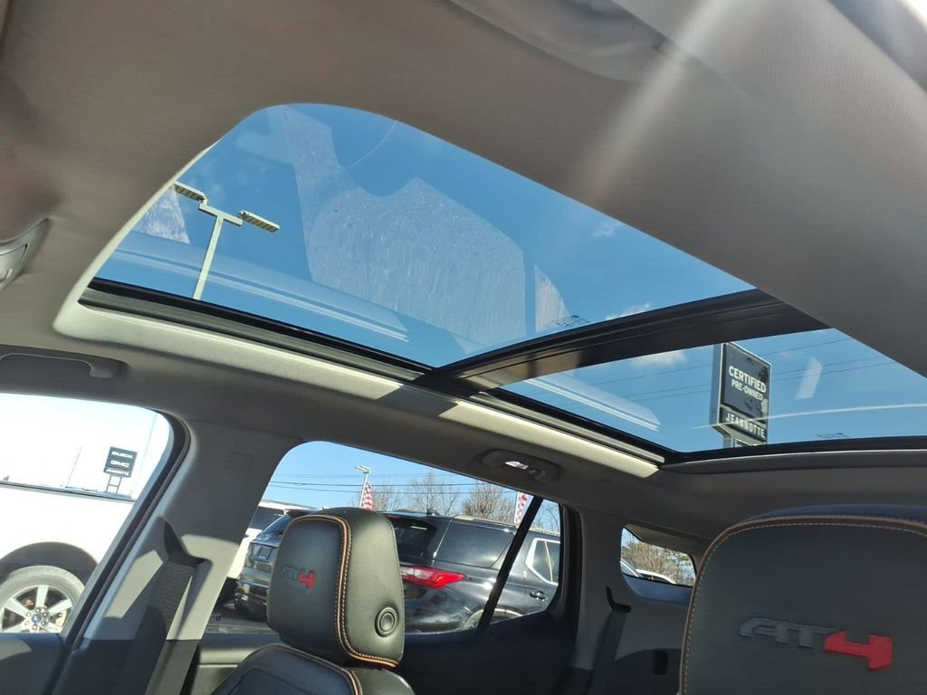 Used 2023 GMC Terrain AT4 w/ Infotainment Package II image 14