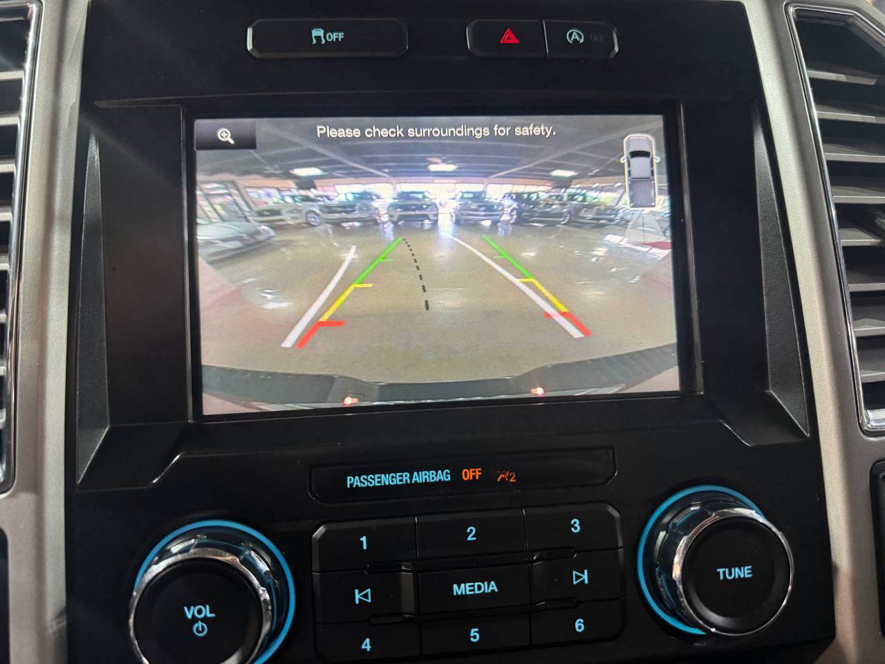 Used 2015 Ford F150 Lariat w/ Trailer Tow Package RWD image 27