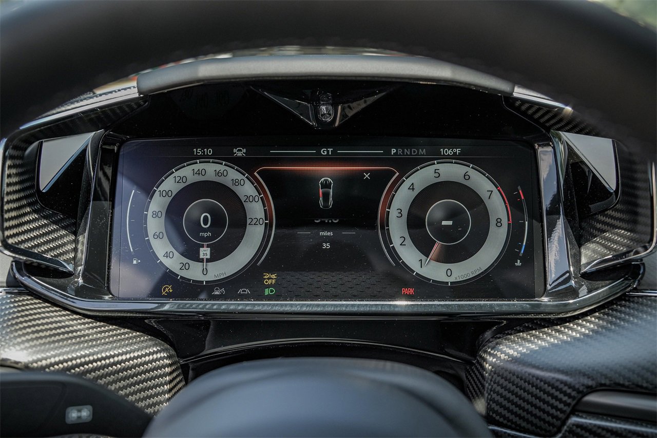 New 2025 Aston Martin Vanquish Coupe image 6