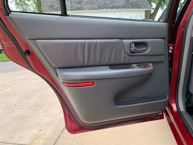 Used 2004 Buick Century Custom FWD image 15