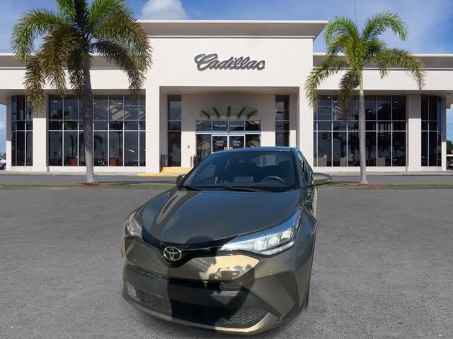 Used 2021 Toyota C-HR XLE image 5
