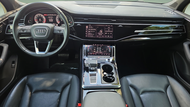 Used 2025 Audi Q7 2.0T Premium Plus AWD/4WD image 7