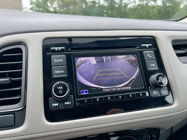 Used 2021 Honda HR-V LX image 14