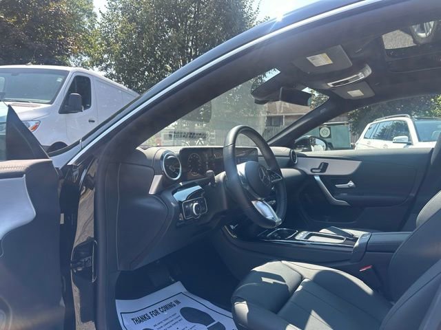 Used 2025 Mercedes-Benz CLA 250 4MATIC image 16