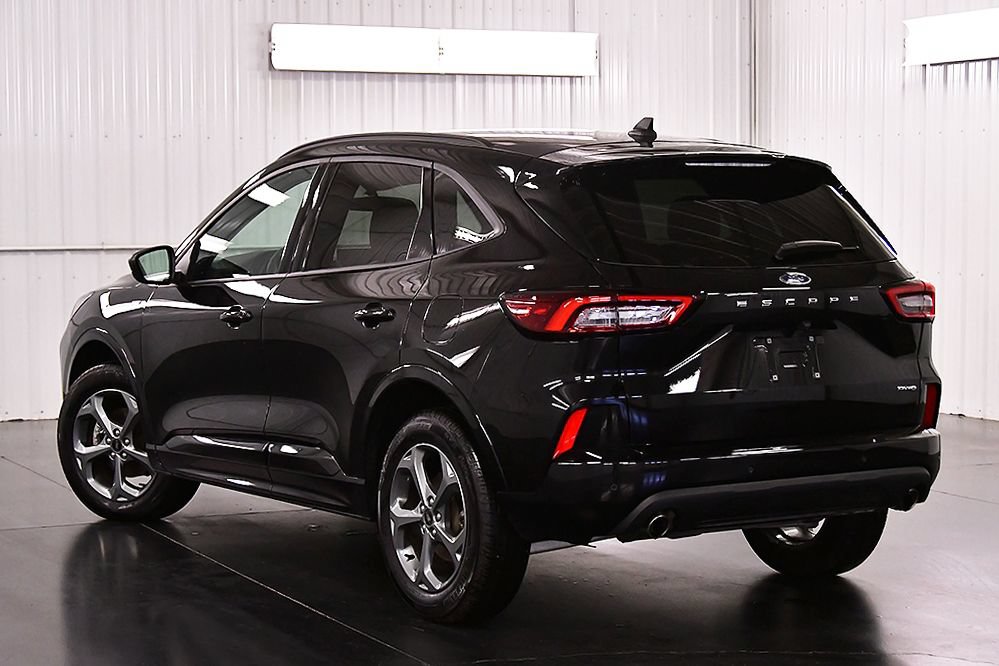 Used 2024 Ford Escape ST-Line w/ Tech Pack #1 AWD/4WD image 5