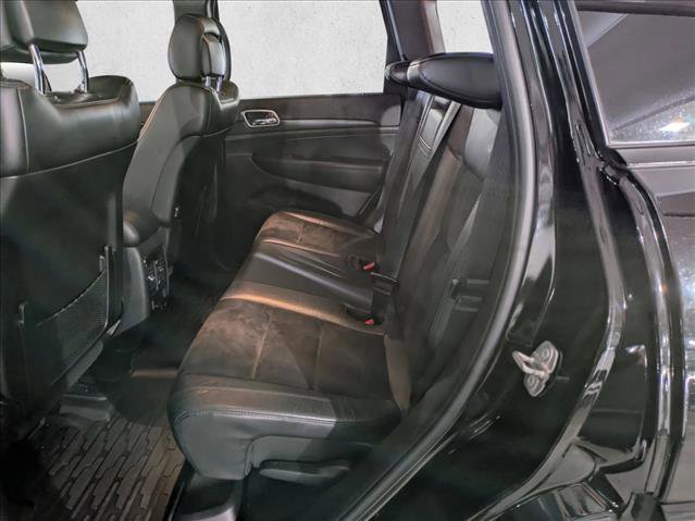 Used 2018 Jeep Grand Cherokee Altitude image 24
