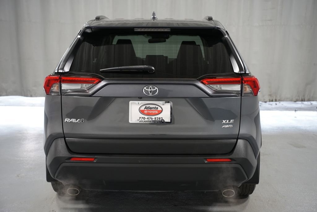 Used 2020 Toyota RAV4 XLE image 7