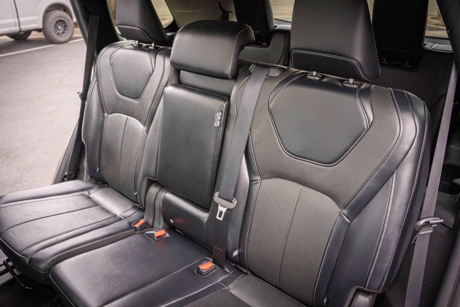Used 2023 INFINITI QX60 Luxe AWD/4WD image 28