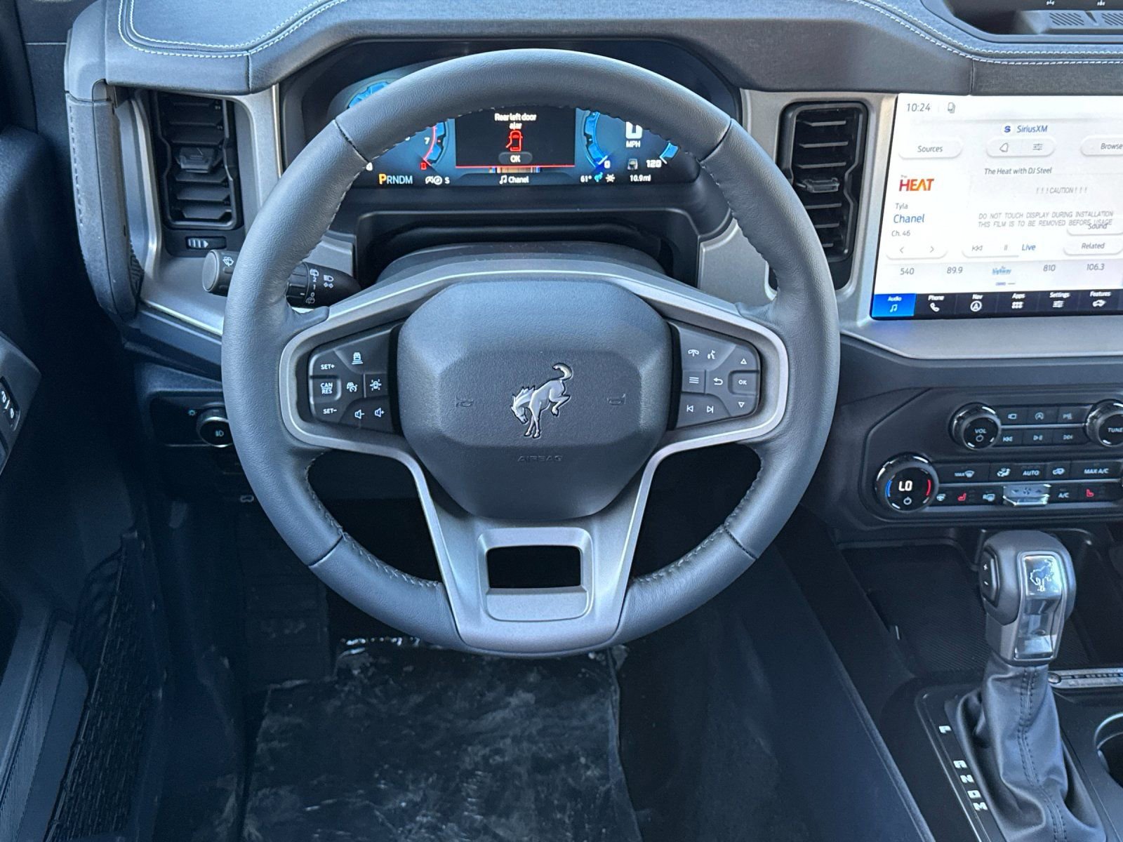 New 2026 Ford Bronco Outer Banks w/ Sasquatch Package image 15