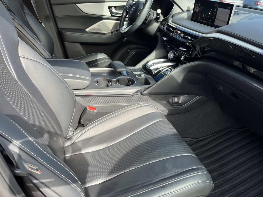 Used 2023 Acura MDX SH-AWD w/ Technology Package image 23
