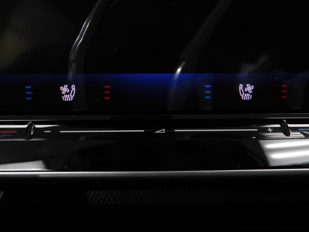 Used 2026 Volkswagen Golf image 57