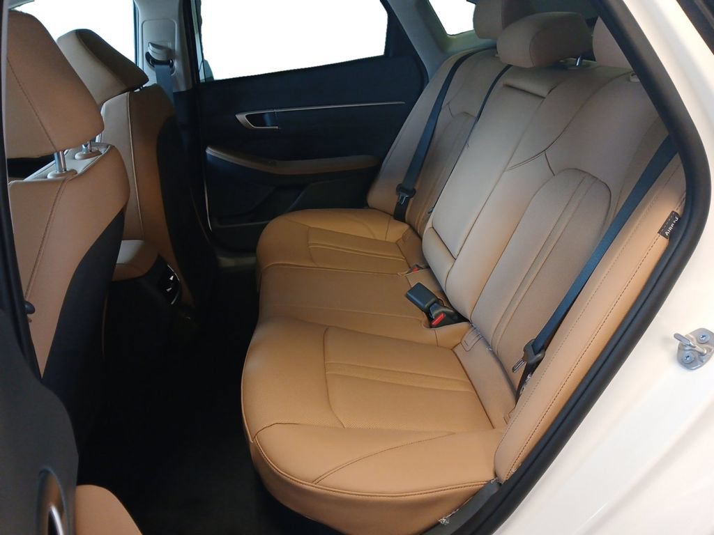 New 2026 Hyundai Sonata Limited FWD image 13