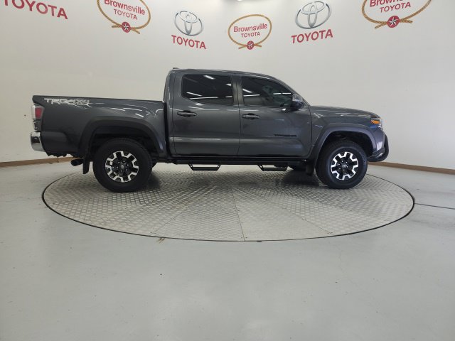 Certified 2021 Toyota Tacoma TRD Off-Road AWD/4WD image 3