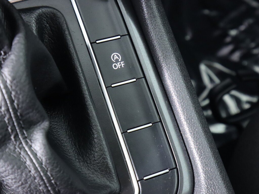 Used 2019 Volkswagen Tiguan S w/ 3rd Row Seat Package AWD/4WD image 23