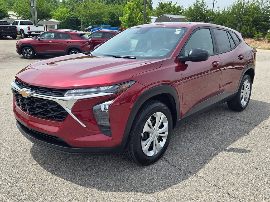 Used 2024 Chevrolet Trax LS image 6