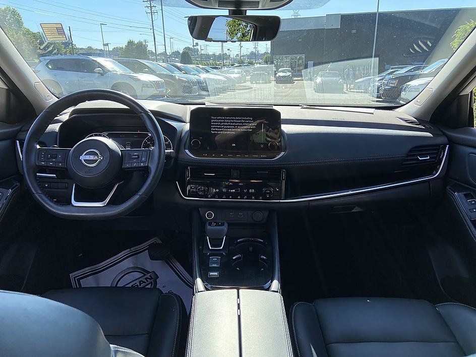 Certified 2023 Nissan Rogue SL w/ SL Premium Package FWD image 16
