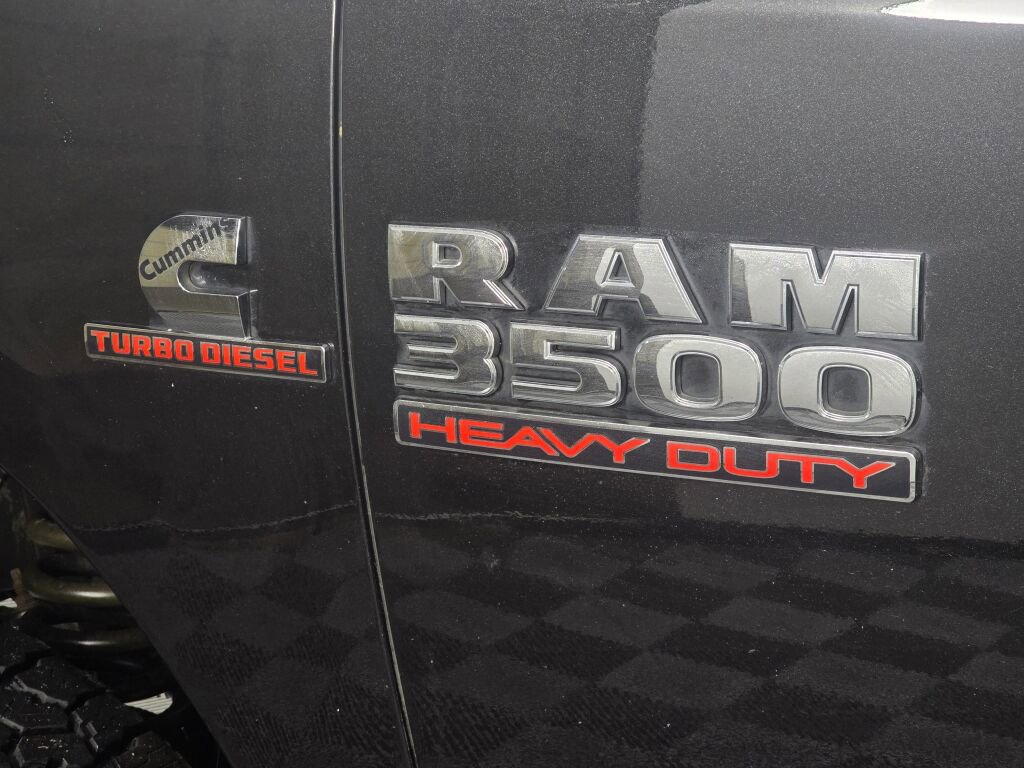 Used 2018 RAM 3500 Tradesman w/ Chrome Appearance Group image 13