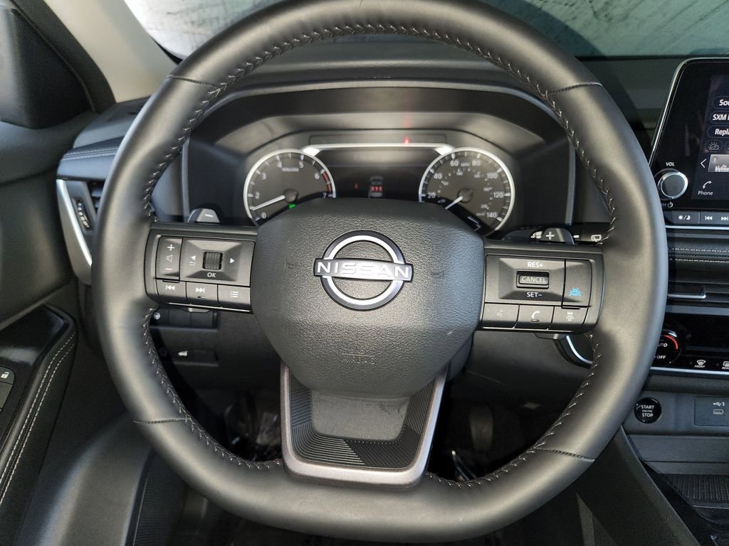 Used 2025 Nissan Rogue SV image 22